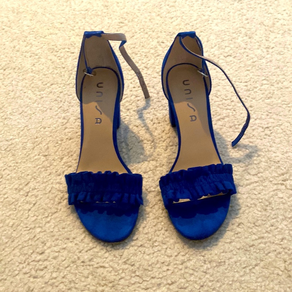 Royal blue, size 10 open toed heels. 3 inch heels.
